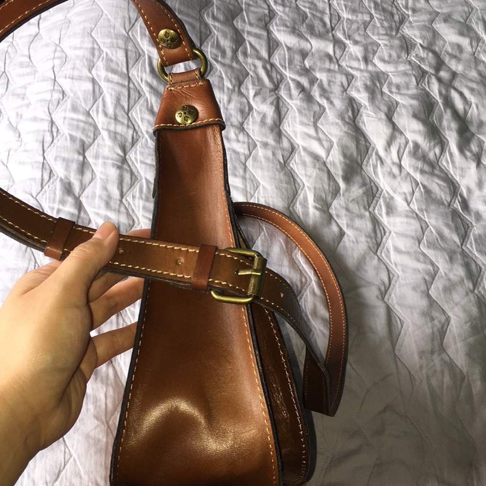 Patricia Nash Bettola saddle bag signature map - Picture 5 of 8